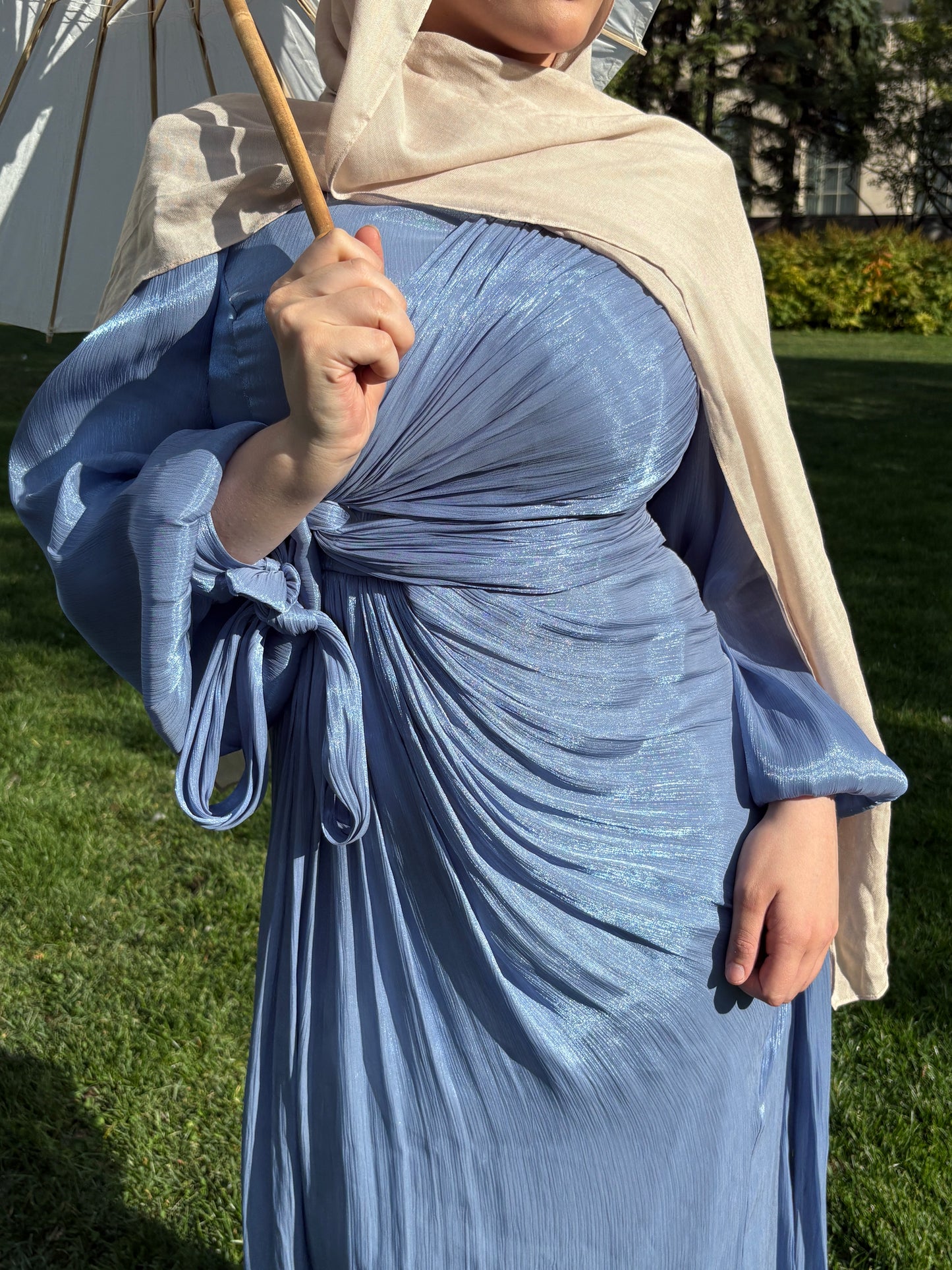 Zahraa - Buttery Soft Twist Detail Dress - Blue