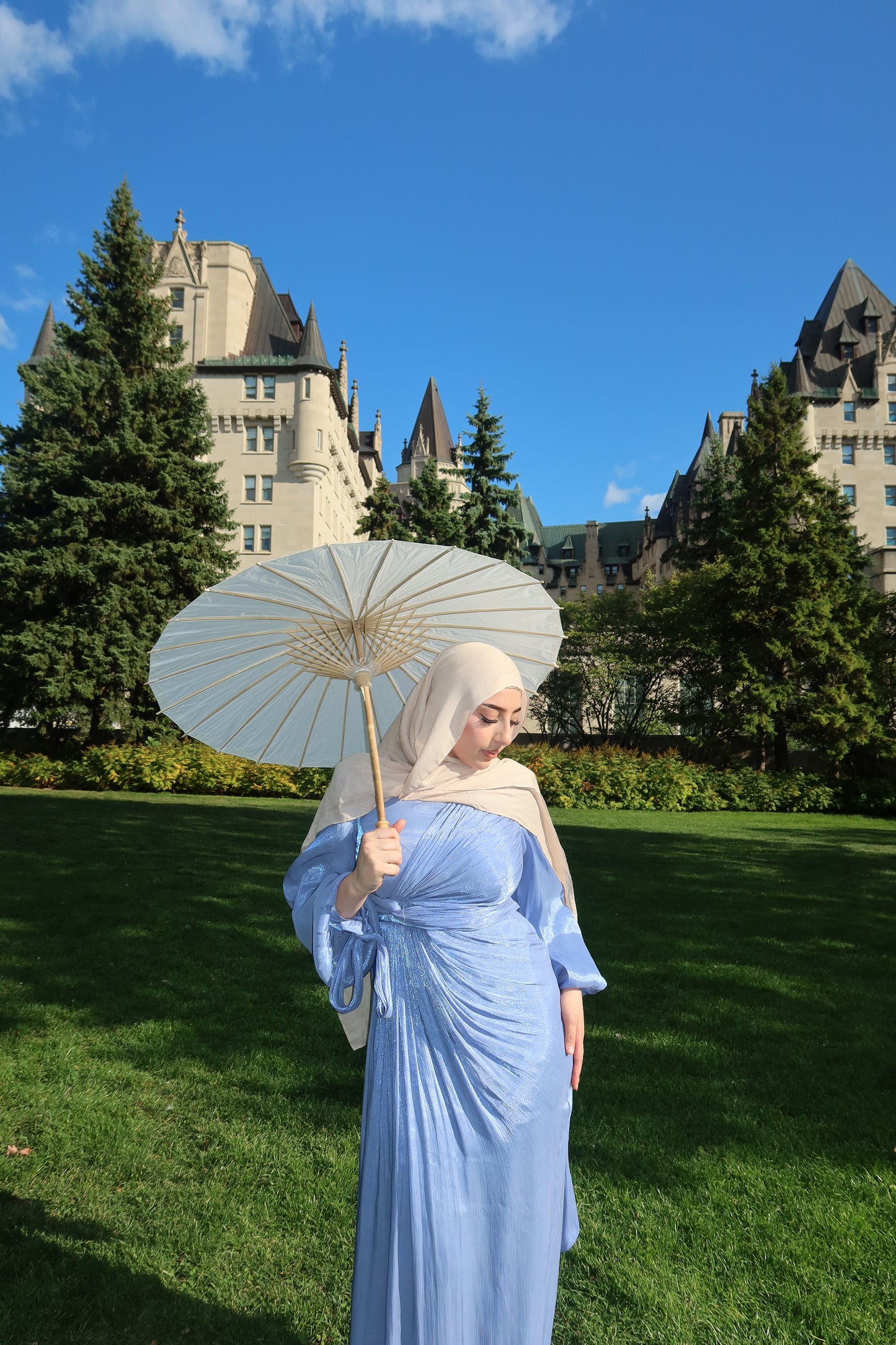 Zahraa - Buttery Soft Twist Detail Dress - Blue