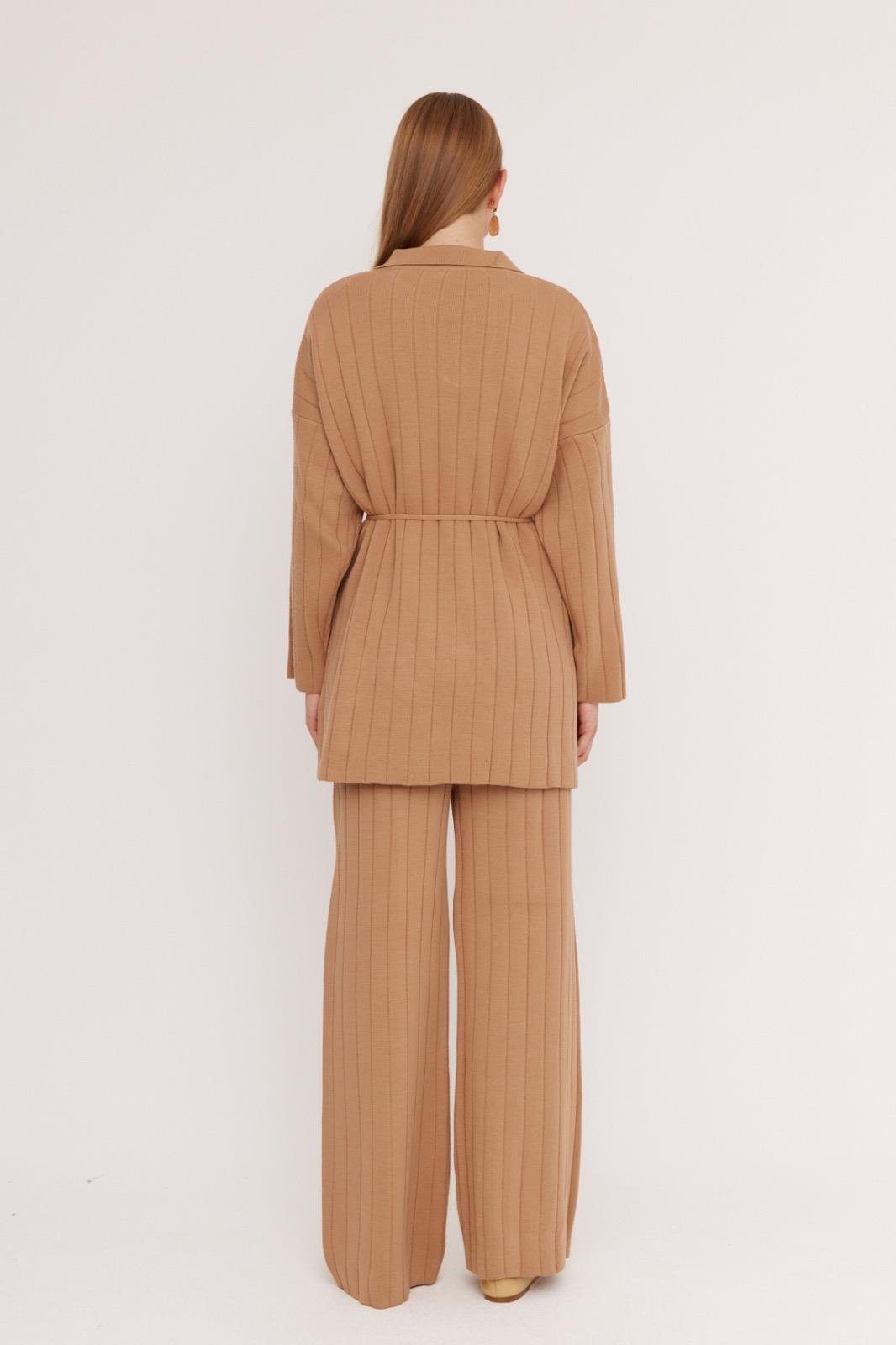 Niveen Knit Set - Tan