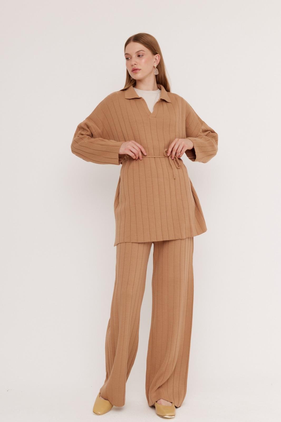 Niveen Knit Set - Tan